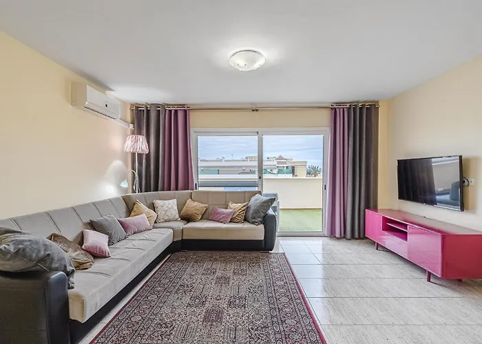 Apartment Red Large Family Apartment, Three Floors, 10 Guests