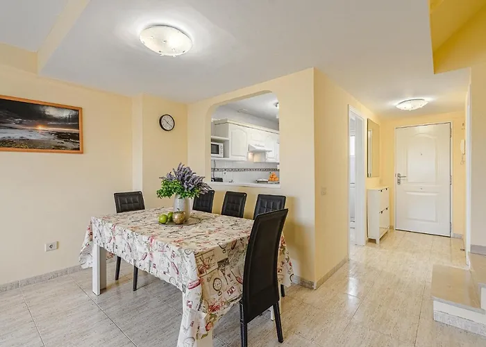 Red Large Family Apartment, Three Floors, 10 Guests Apartment Costa Adeje (Tenerife)