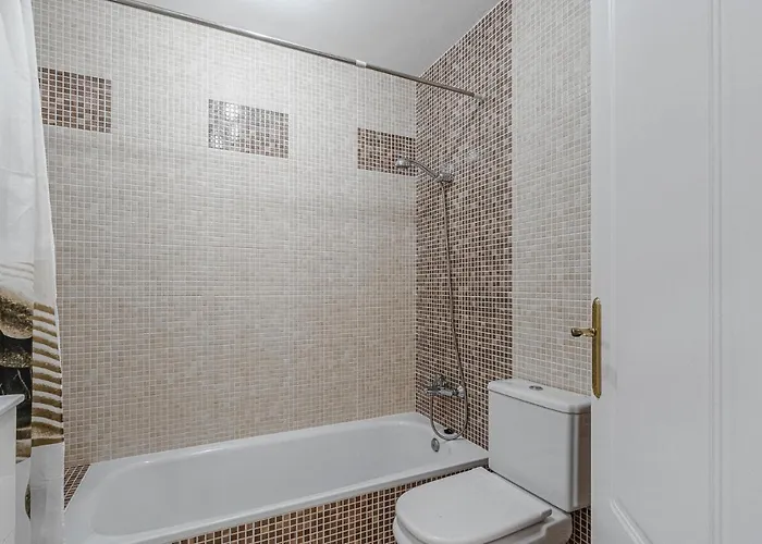 Red Large Family Apartment, Three Floors, 10 Guests Apartment Costa Adeje (Tenerife)