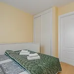公寓 Red Large Family Apartment, Three Floors, 10 Guests *