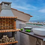 Red Large Family Apartment, Three Floors, 10 Guests Daire Costa Adeje